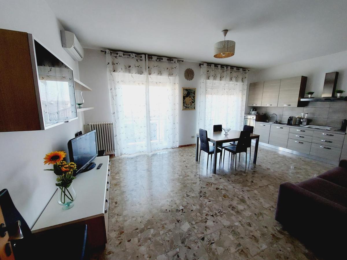 Casa Marinella Apartment San Giovanni Lupatoto Exterior foto